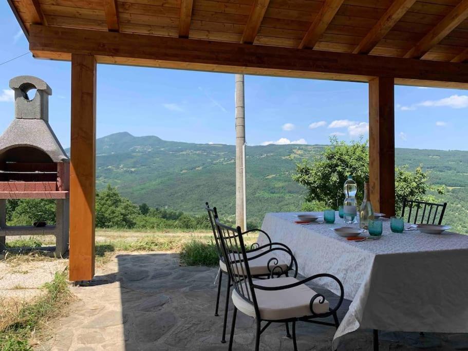 Villa La Casa Sulla Collina à Varsi Extérieur photo