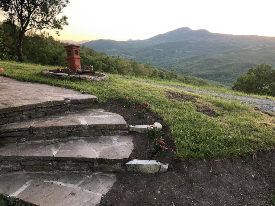 Villa La Casa Sulla Collina à Varsi Extérieur photo