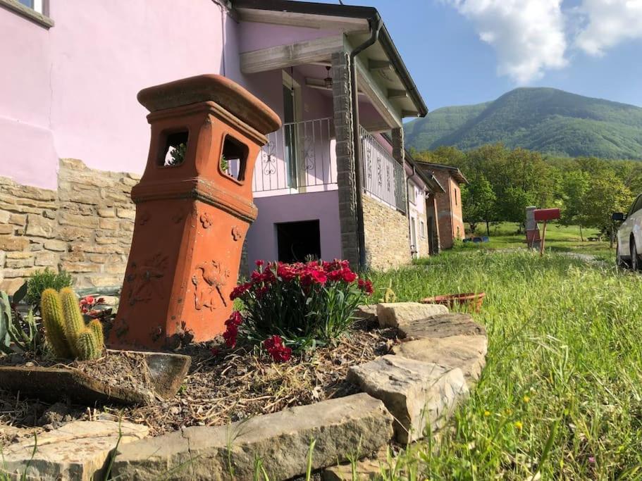 Villa La Casa Sulla Collina à Varsi Extérieur photo